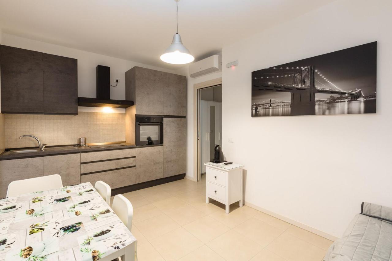 Lucy Apartment Сирмионе Екстериор снимка