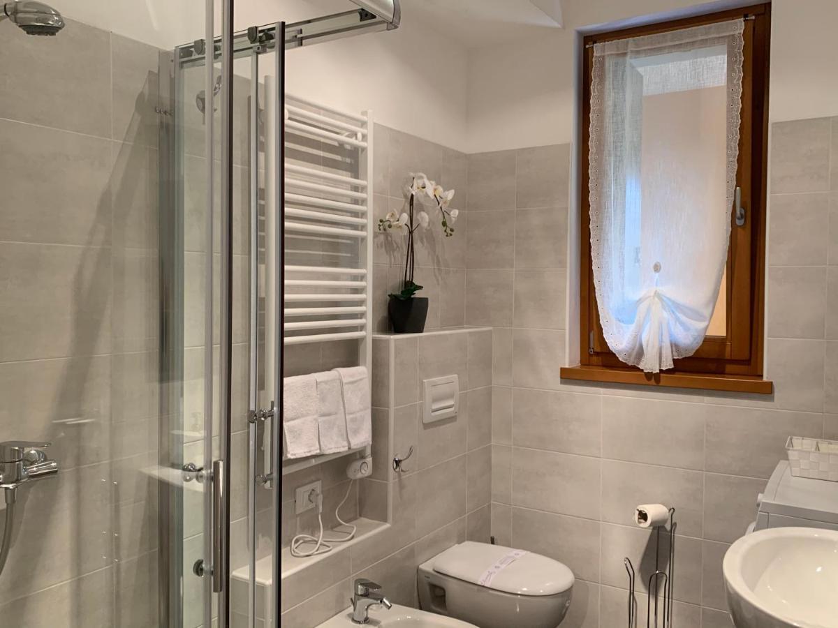 Lucy Apartment Сирмионе Екстериор снимка